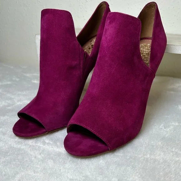 Vince Camuto Fuchsia Peep-Toe Heels - Picture 2 of 6